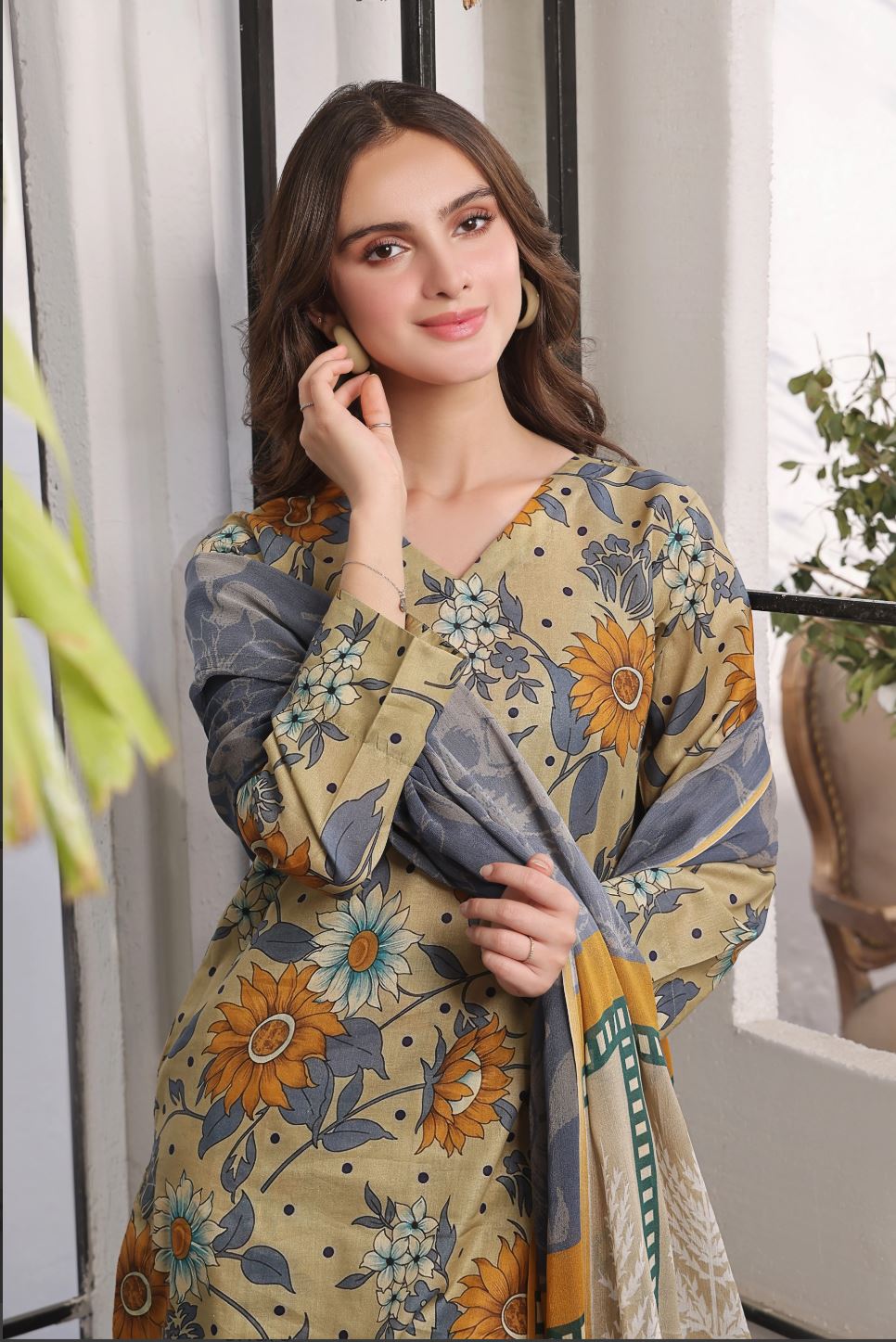 BEIGE SUNFLOWERS NG-102